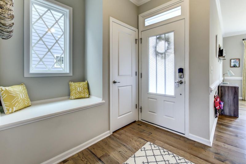 2812 Haw River Trl, Apex, NC 27502