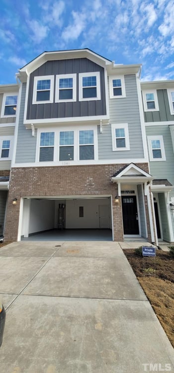 2812 Saltaire Ave, Durham, NC 27703
