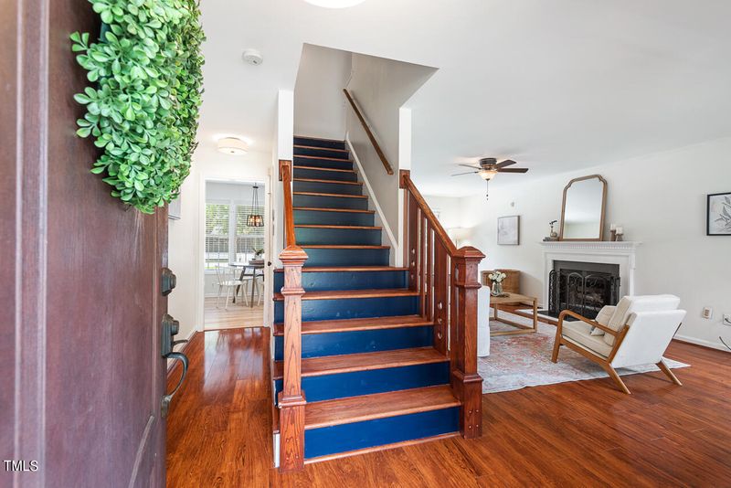 2812 Tryon Pines Dr, Raleigh, NC 27603