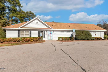 2813 Bedfordshire Ct, Raleigh, NC 27604