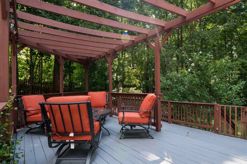 2813 Bishopgate Dr, Raleigh, NC 27613