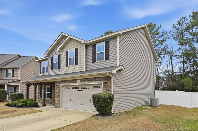 2813 Deepwater Ct, Fayetteville, NC 28306