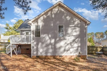 2813 Glastonbury Rd, Apex, NC 27539