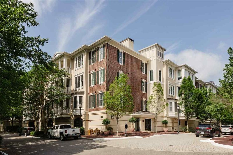 2813 Market Bridge Ln #101, Raleigh, NC 27608
