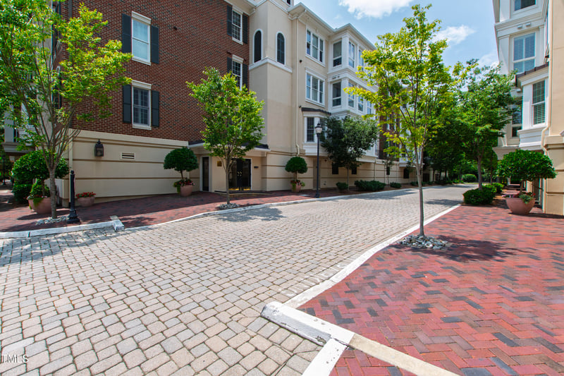 2813 Market Bridge Ln #104, Raleigh, NC 27608