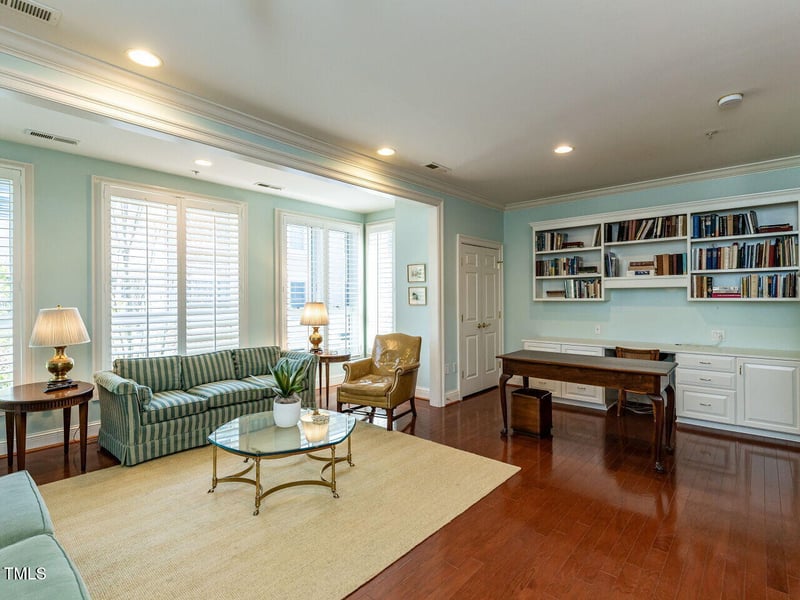 2813 Market Bridge Ln #204, Raleigh, NC 27608