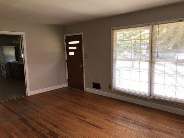 2813 Van Dyke Ave, Raleigh, NC 27607
