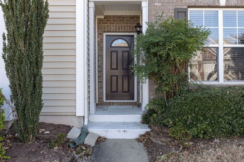 2814 Corbett Grove Dr, Raleigh, NC 27616