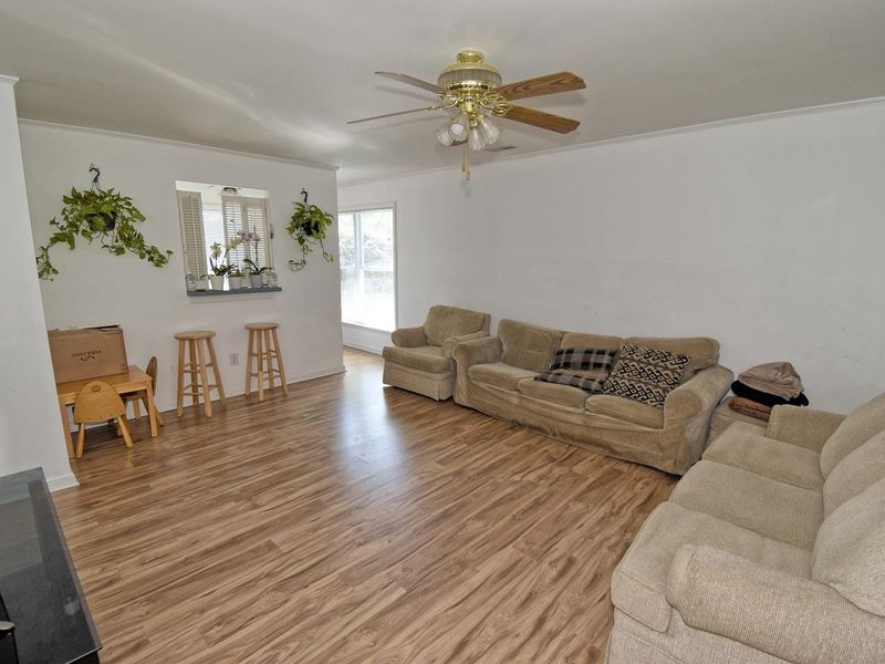 2815 Friar Tuck Rd, Raleigh, NC 27610