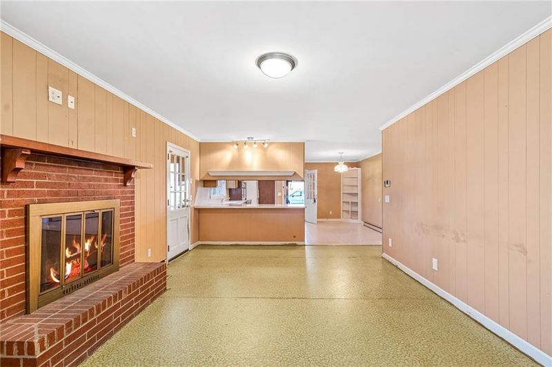 2815 Maple Ave, Burlington, NC 27215