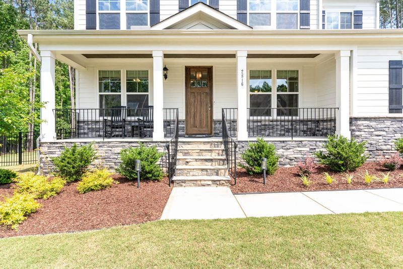 2816 Flume Gate Dr, Raleigh, NC 27603