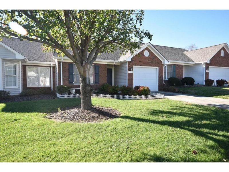 2816 Maple Ave, Burlington, NC 27215