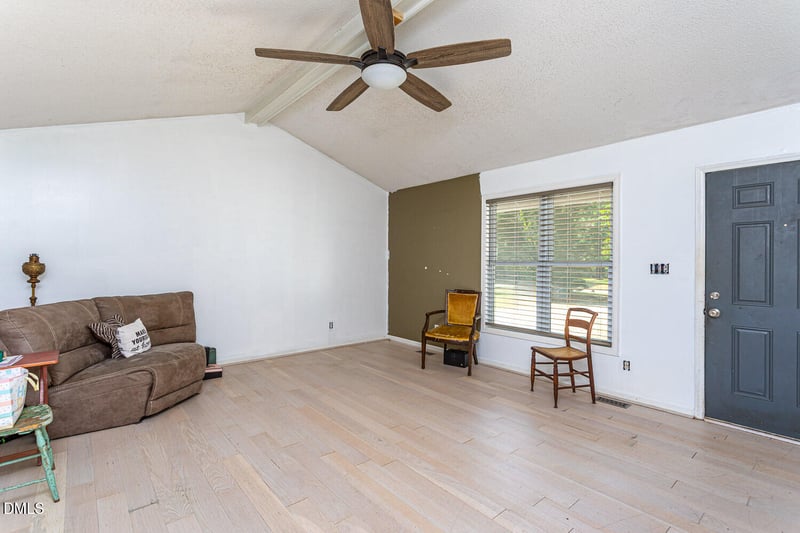 2816 Mercantile Ct, Clayton, NC 27520