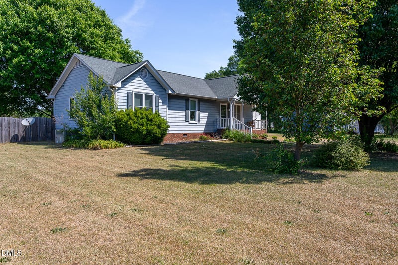 2816 Mercantile Ct, Clayton, NC 27520
