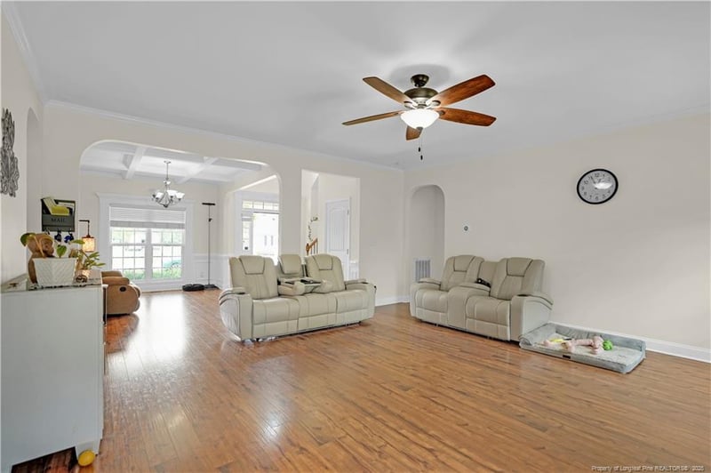 2816 Sand Trap Ln, Hope Mills, NC 28348