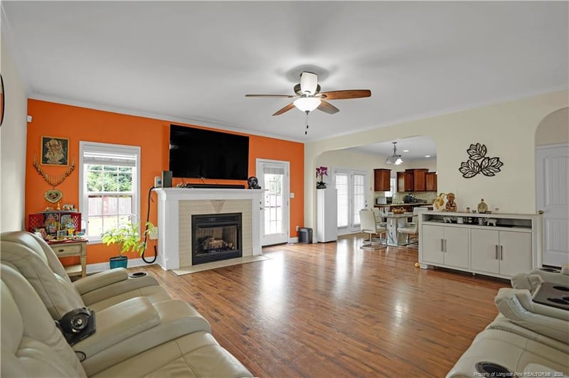2816 Sand Trap Ln, Hope Mills, NC 28348