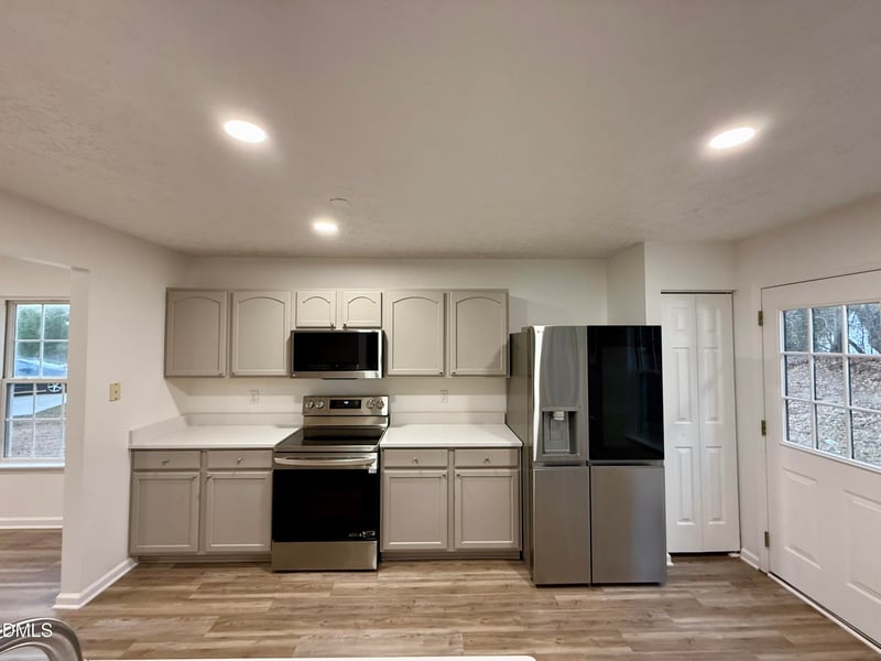 2816 Smoke Pl, Raleigh, NC 27610