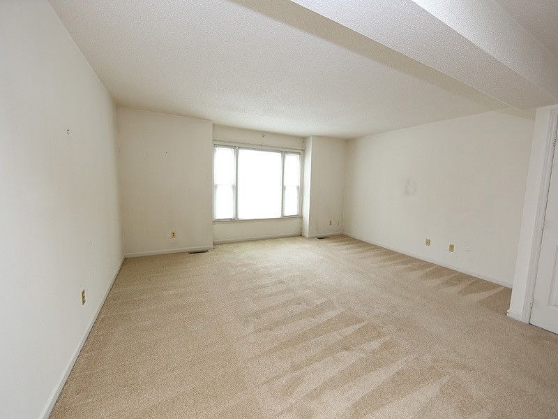 2816 Wycliff Rd, Raleigh, NC 27607