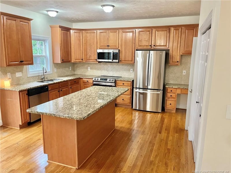 2817 Bardolino Dr, Fayetteville, NC 28306