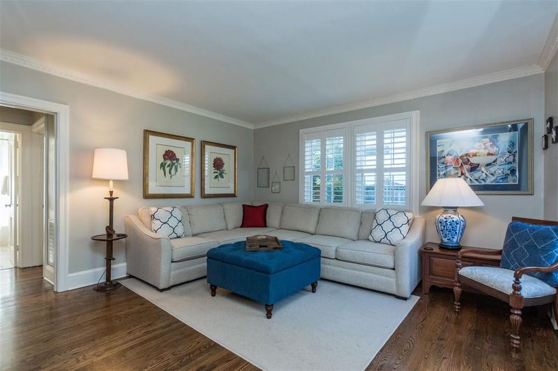 2817 Mayview Rd, Raleigh, NC 27607