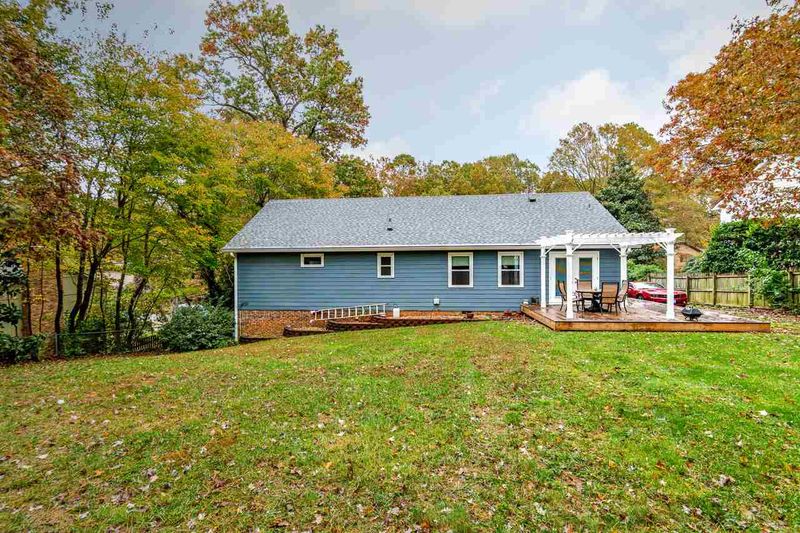 2817 Old Orchard Rd, Raleigh, NC 27607