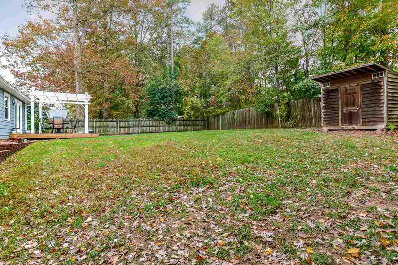 2817 Old Orchard Rd, Raleigh, NC 27607