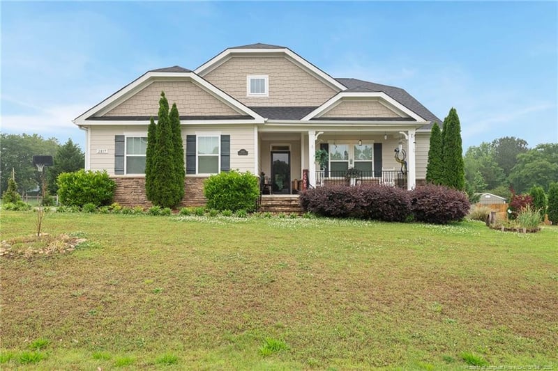 2817 Oxford Bluff Dr, Wake Forest, NC 27587