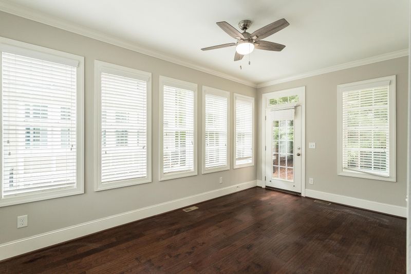 2817 Plumfield Pl, Raleigh, NC 27607