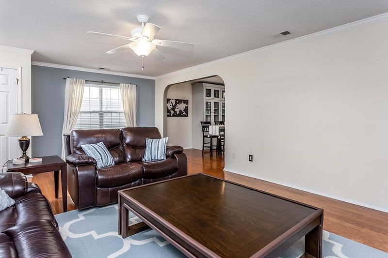 2817 Skybrook Ln, Durham, NC 27703