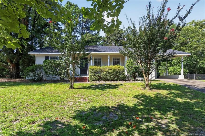2817 Trentwood Ct, Fayetteville, NC 28304