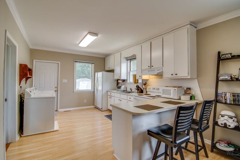 2818 Crest St, Durham, NC 27705