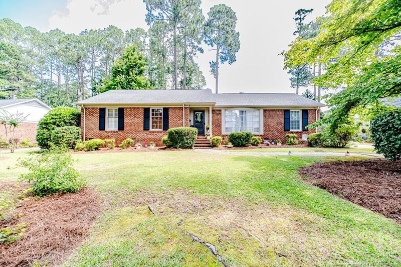 2818 Millbrook Rd, Fayetteville, NC 28303