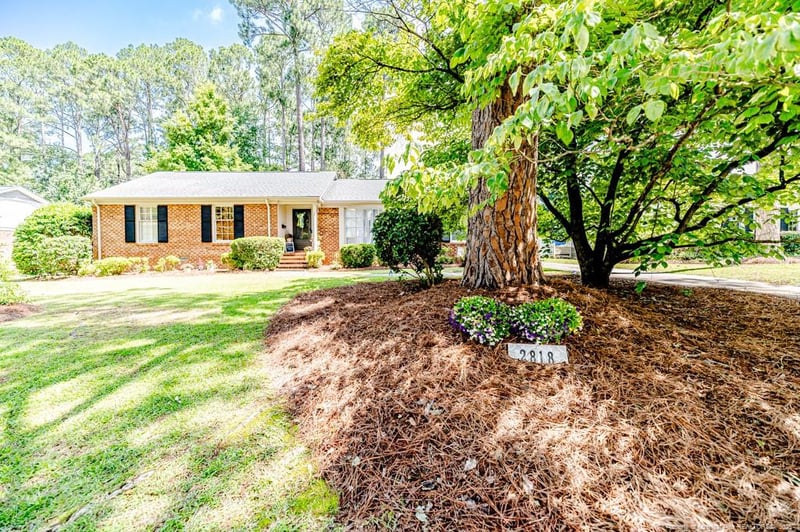 2818 Millbrook Rd, Fayetteville, NC 28303