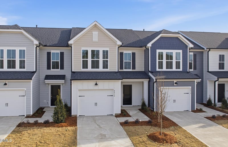 2818 Rodeo Ct, Willow Springs, NC 27592