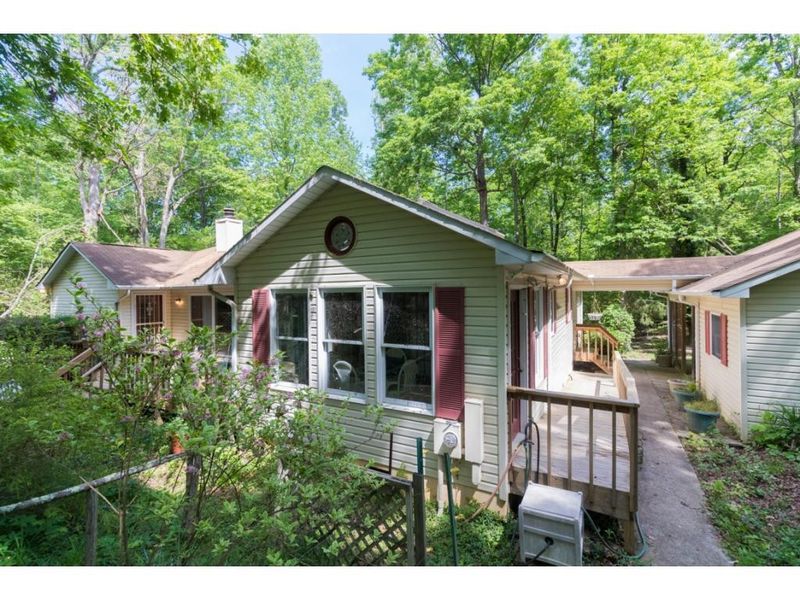2819 Fargo Rd, Hillsborough, NC 27278
