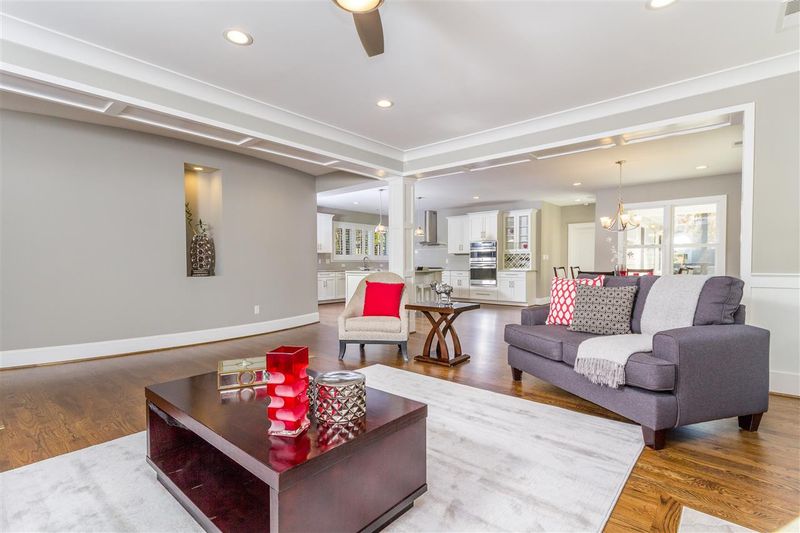 2819 Oberry St, Raleigh, NC 27607