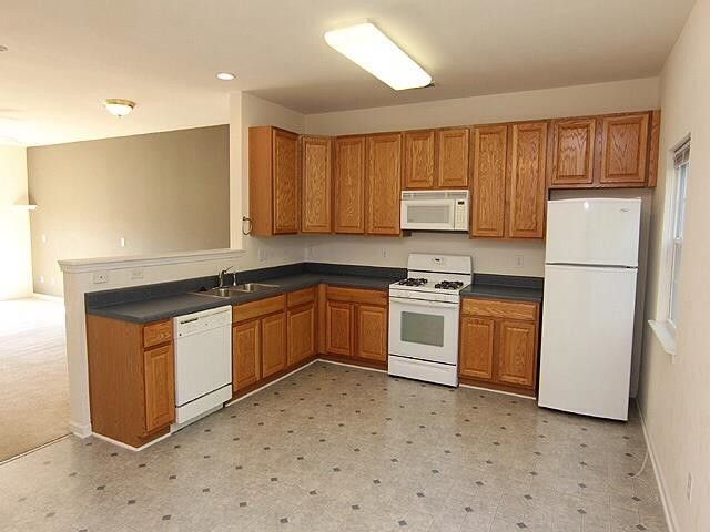 2820 Barrymore St #103, Raleigh, NC 27603