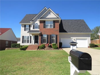 2820 Beringer Dr, Hope Mills, NC 28306