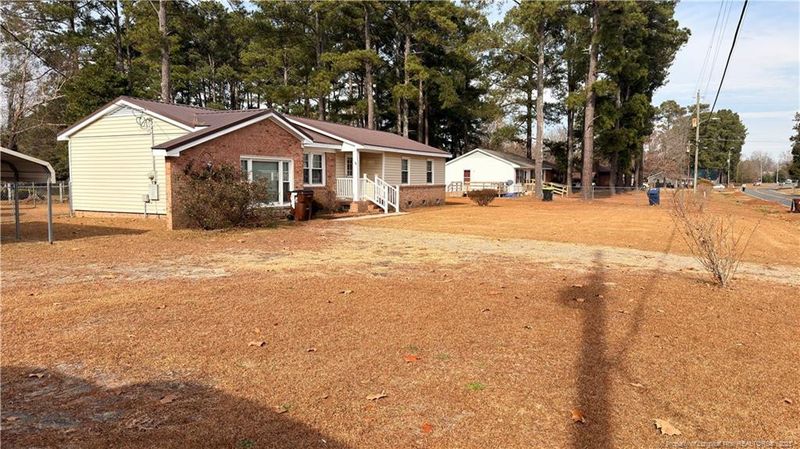 2820 Cemetery Rd, Sanford, NC 27332
