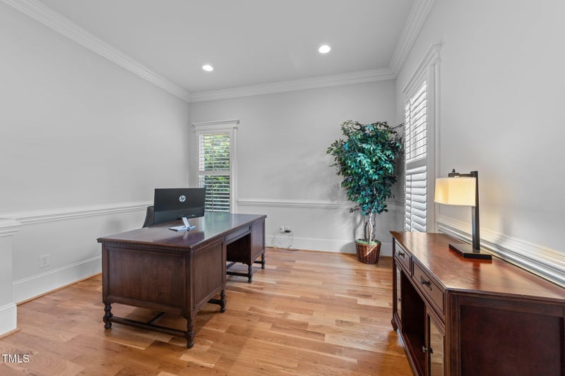 2820 Charleston Oaks Dr, Raleigh, NC 27614