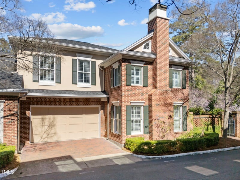 2820 Glenwood Gardens Ln #101, Raleigh, NC 27608