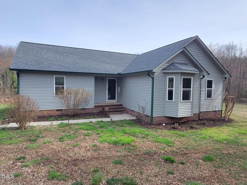 2820 Oak Pointe Ln, Mebane, NC 27302