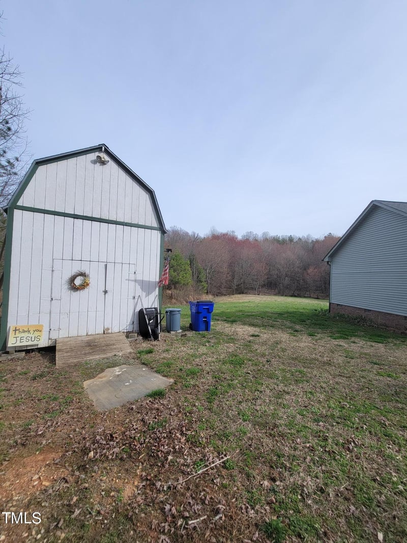2820 Oak Pointe Ln, Mebane, NC 27302