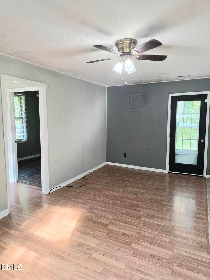 2820 Oxford Rd, Roxboro, NC 27574