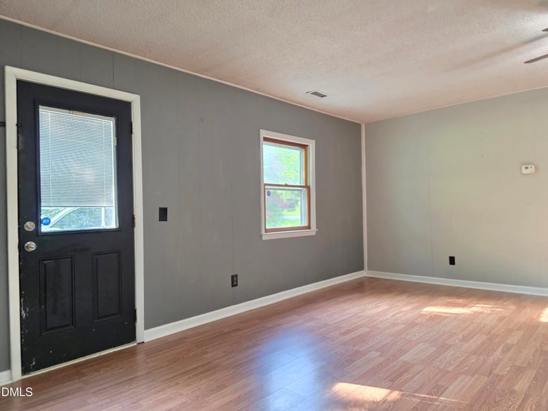 2820 Oxford Rd, Roxboro, NC 27574