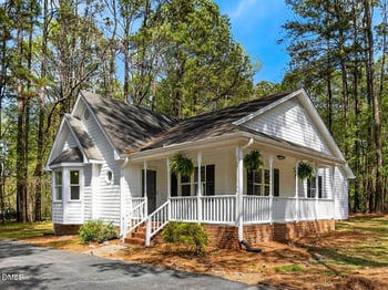 2820 Stageline Dr, Raleigh, NC 27603