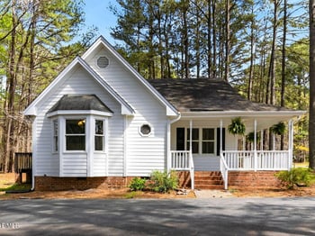 2820 Stageline Dr, Raleigh, NC 27603