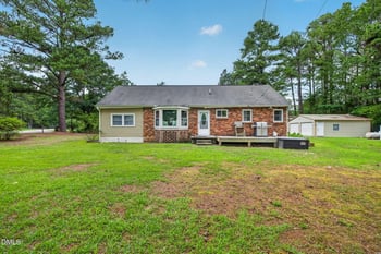 2820 Willow Ct, Raleigh, NC 27610