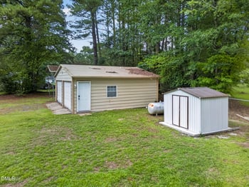 2820 Willow Ct, Raleigh, NC 27610