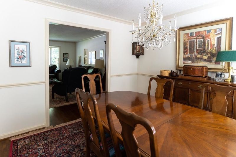 2820 Wycliff Rd, Raleigh, NC 27607